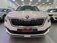 Usado Skoda Kamiq 110 CV (80 kW) 2022 Blanco SUV