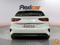 Usado Kia Ceed 136 CV (100 kW) 2023 Blanco Utilitario