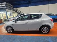 Usado Seat Ibiza Style 90 CV (66 kW) 2017 Blanco Berlina