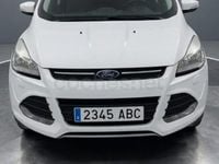 Usado Ford Kuga Trend 120 HP (88 kW) 2015 Branco SUV