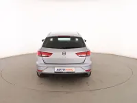 Usado Seat Leon Style 125 CV (91 kW) 2017 Plata Familiar