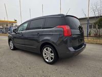 Usado Peugeot 5008 Premium 109 CV (80 kW) 2010 Gris Monovolumen