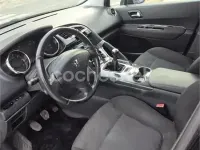 Usado Peugeot 3008 Premium 120 CV (88 kW) 2010 Negro Familiar