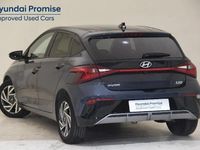 Usado Hyundai i20 100 CV (73 kW) 2025 Gris/plata Utilitario
