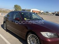 Begagnad BMW 320 163 HK (119 kW) 2008 Röd Sedan