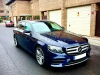 Usado Mercedes E220 194 CV (142 kW) 2019 Azul Familiar