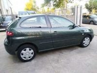 Usado Seat Ibiza Stella 101 HP (74 kW) 2002 Verde Citadino