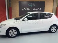 Usado Hyundai i30 Comfort 109 CV (80 kW) 2010 Blanco Berlina