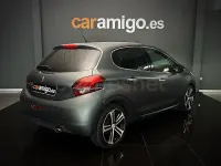 Usado Peugeot 208 GT-line 120 CV (88 kW) 2015 Gris / plata Utilitario