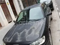 Usado Peugeot 306 90 CV (66 kW) 2000 Negro Familiar