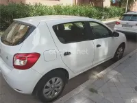 Usado Dacia Sandero Lauréate 75 CV (55 kW) 2016 Blanco Berlina