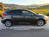 Usado Ford Focus Trend 125 CV (91 kW) 2018 Marrón Utilitario