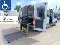 Usado Ford Transit Trend 131 CV (96 kW) 2019 Blanco Familiar