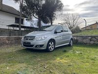 Usado Mercedes B180 109 CV (80 kW) 2009 Gris / plata Monovolumen
