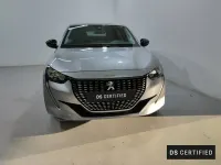 Usado Peugeot 208 Allure 101 CV (74 kW) 2023 Gris Utilitario