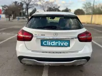 Usado Mercedes GLA180 122 CV (89 kW) 2018 Blanco SUV