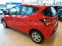 Usado Hyundai i10 67 CV (49 kW) 2020 Rojo Utilitario