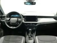 Usado Skoda Kamiq Selection 115 CV (84 kW) 2025 Gris/plata SUV