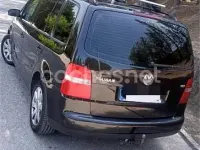 Usado VW Touran 105 CV (77 kW) 2005 Negro Monovolumen