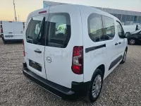 Usado Opel Combo Life Expression 102 CV (75 kW) 2020 Blanco Monovolumen