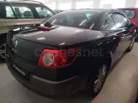 Usado Renault Mégane Cabriolet Dynamique 115 CV (84 kW) 2005 Negro Descapotable
