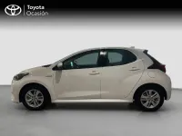 Usado Toyota Yaris Active 116 CV (85 kW) 2021 Blanco Utilitario