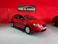 Usado Seat Ibiza Reference 75 CV (55 kW) 2015 Rojo Berlina
