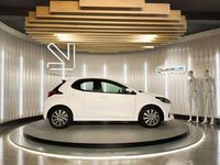 Usado Toyota Yaris Hybrid Active 116 CV (85 kW) 2023 Blanco Utilitario