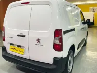 Usado Peugeot Partner 100 CV (73 kW) 2020 Blanco Monovolumen
