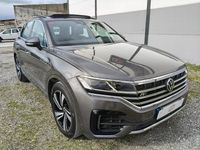 Usado VW Touareg R-line 231 CV (169 kW) 2021 Gris / plata SUV
