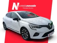 Usado Renault Clio V Techno 90 CV (66 kW) 2023 Blanco Berlina