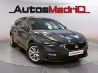 Usado Seat Leon Style 110 CV (80 kW) 2022 Gris / plata Berlina