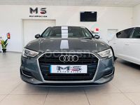 Usado Audi A3 Design 116 CV (85 kW) 2018 Gris / plata Berlina