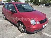 Usado VW Polo Trendline 75 CV (55 kW) 2003 Granate Berlina