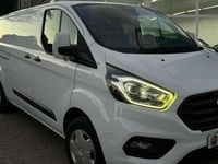 Usado Ford Tourneo Titanium 131 CV (96 kW) 2018 Blanco Monovolumen