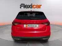 Usado Skoda Fabia Selection 116 CV (85 kW) 2025 Rojo Utilitario