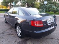 Usado Audi A6 177 CV (130 kW) 2005 Azul Berlina