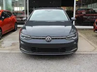 Usado VW Golf VIII 204 CV (150 kW) 2022 Gris / plata Berlina