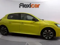 Usado Peugeot 208 Allure 101 CV (74 kW) 2025 Verde Utilitario
