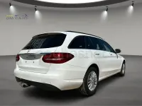 Usado Mercedes C200 Elegance 136 CV (100 kW) 2014 Blanco Familiar