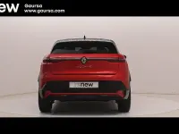 Usado Renault Mégane Techno 96 kW (131 CV) 2023 Carrocería negro brillante con techo gris Berlina
