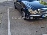 Usado Mercedes E270 Elegance 170 CV (125 kW) 2002 Negro Berlina