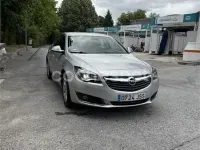 Usado Opel Insignia Selective 136 CV (100 kW) 2016 Gris / plata Berlina