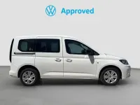 Usado VW Caddy 122 CV (89 kW) 2021 Blanco Monovolumen