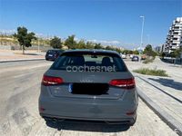 Usado Audi A3 110 CV (80 kW) 2017 Gris / plata Berlina