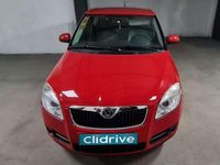 Usado Skoda Fabia 60 CV (44 kW) 2010 Rojo Utilitario