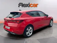 Usado Seat Leon FR 150 CV (110 kW) 2022 Rojo Berlina