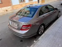Usado Mercedes C220 Avantgarde 150 CV (110 kW) 2007 Gris / plata Berlina