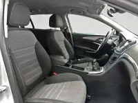 Usado Opel Insignia Business 136 CV (100 kW) 2017 Gris Familiar