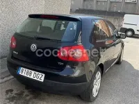 Usado VW Golf IV Highline 105 CV (77 kW) 2005 Negro Berlina